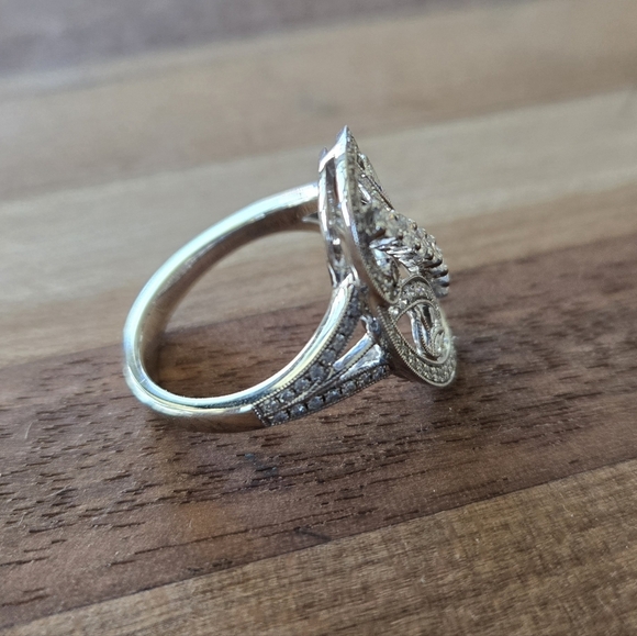 Simon G. 18k White Gold Diamond Oval Shaped Ring With Filigree Totaling 0.74ctw - Picture 4 of 14